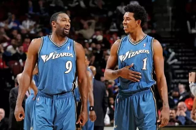 下肢对称性 下肢对称性